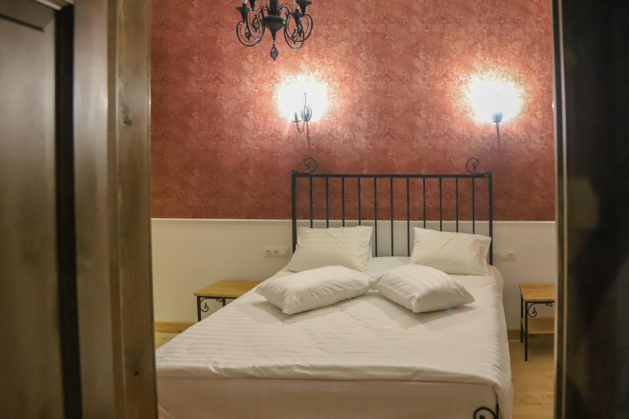 Nur Guest House Gyumri Bagian luar foto
