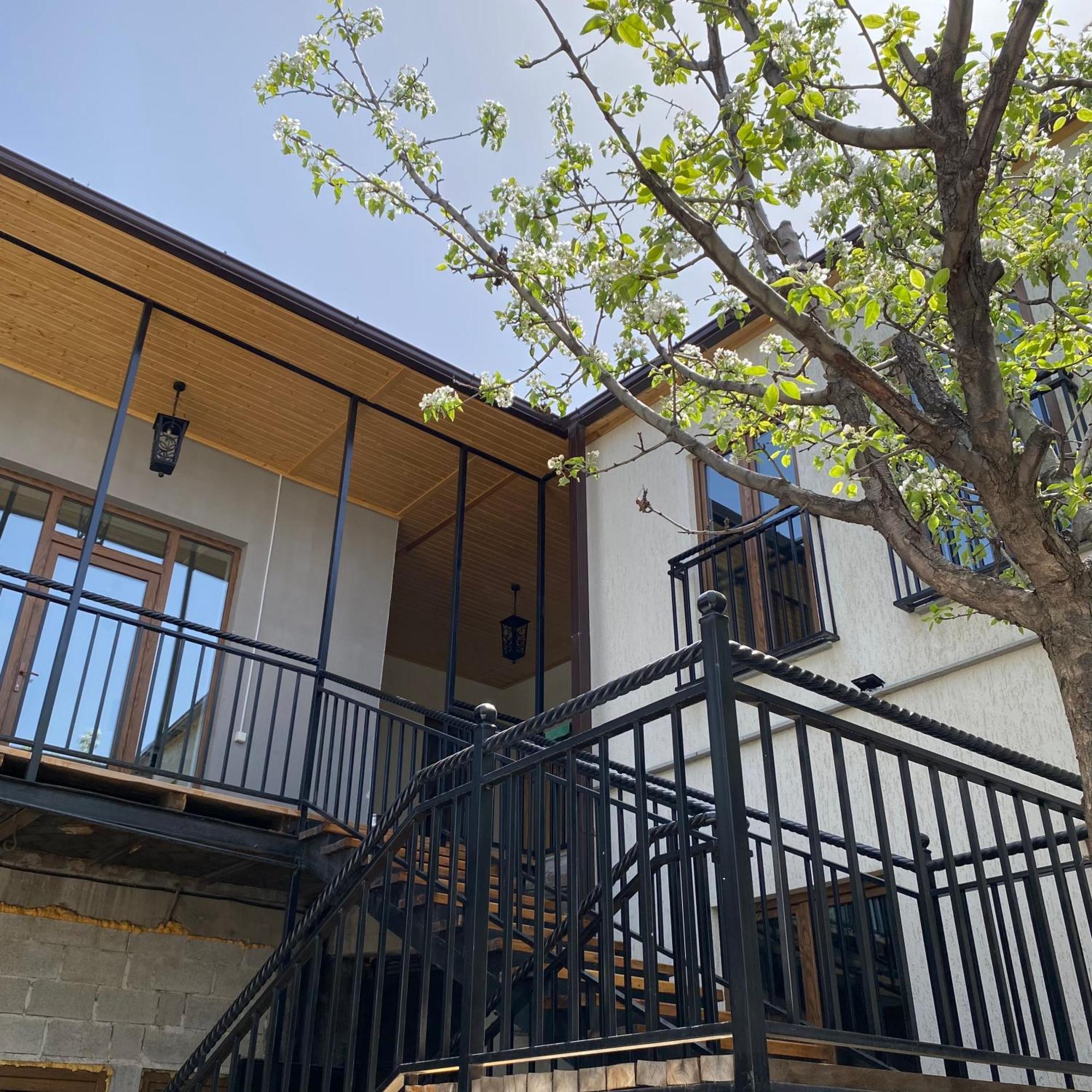 Nur Guest House Gyumri Bagian luar foto